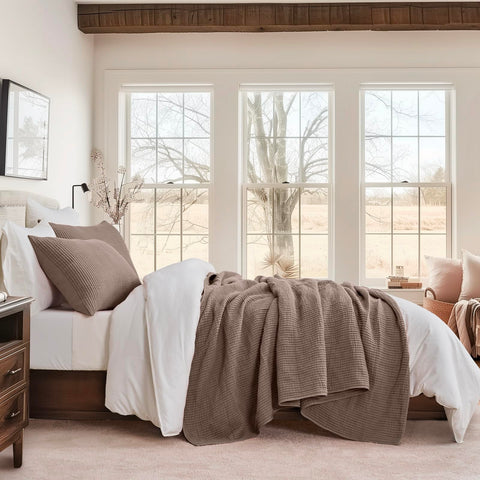 Evergracehome ribbed matelassé texture adds subtle luxury to bedding.