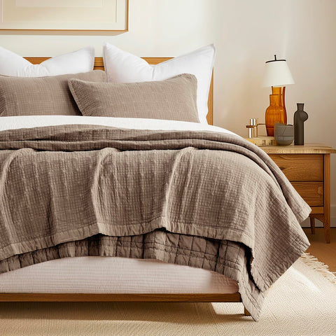 Evergracehome stonewashed cotton quilt king coverlet offers breathable, cloud-soft warmth for all seasons.