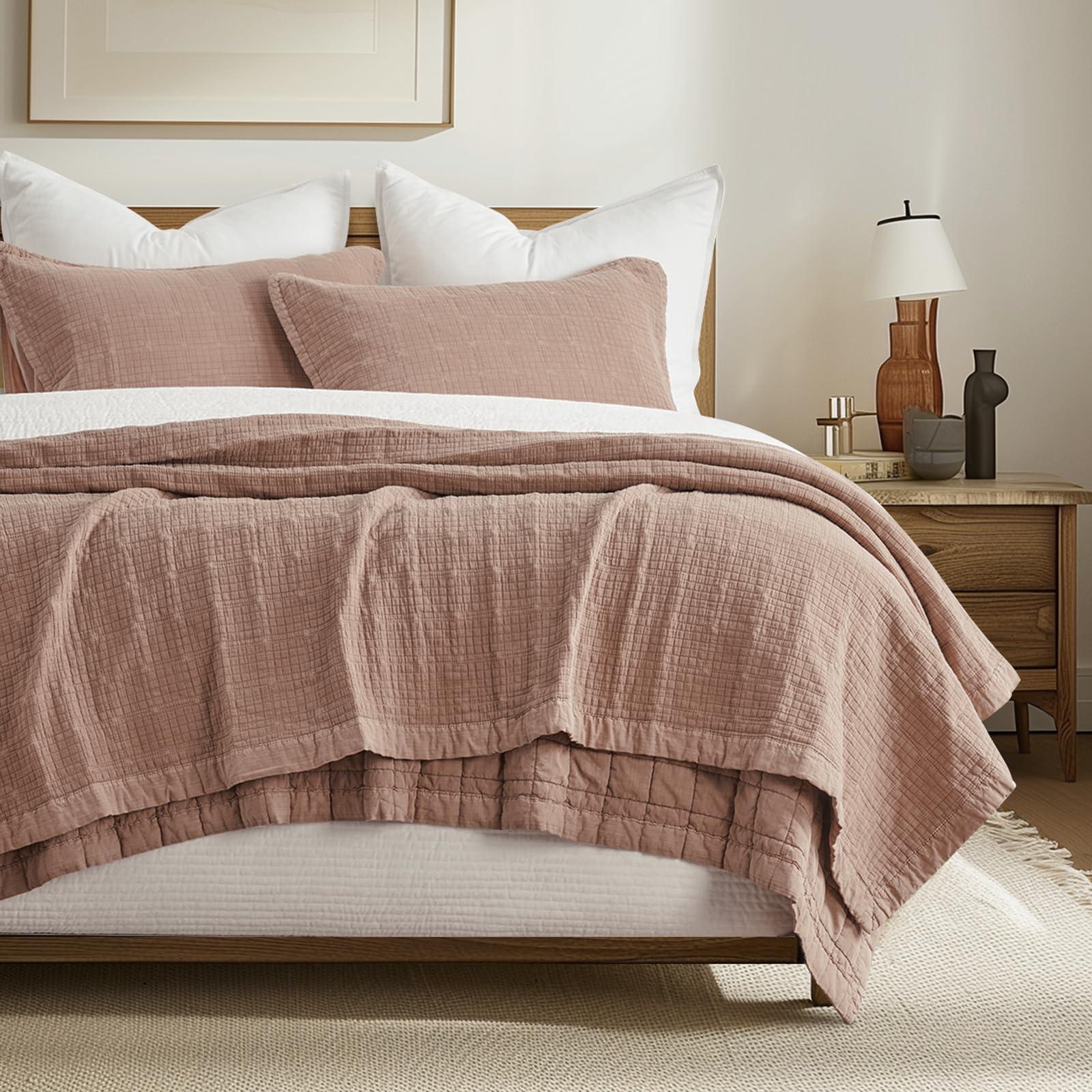 Evergracehome stonewashed cotton quilt king offers breathable all-season comfort.
