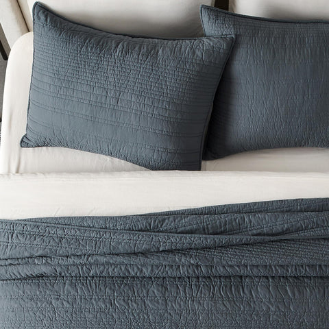 Evergracehome King quilt set includes two matching pillow shams for complete look.