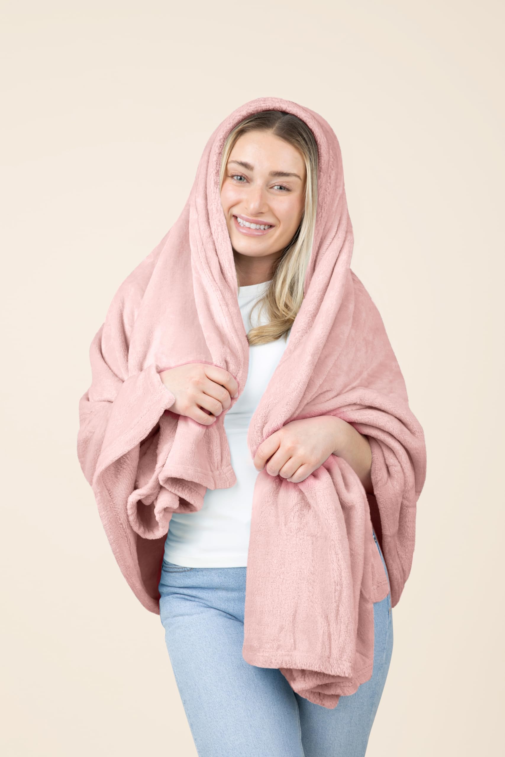 EverSnug travel blanket pillow function ready to rest head