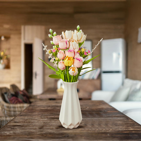 EWED bouquet decor that stays vibrant without maintenance.