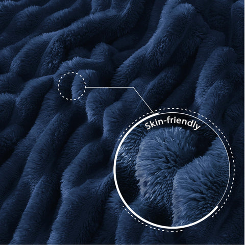 Exclusivo Mezcla machine-washable blanket for easy care and quick drying
