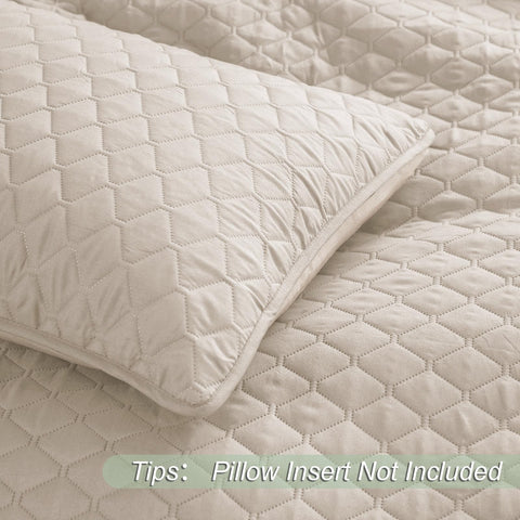 Exclusivo Mezcla soft microfiber close-up shows breathable fabric