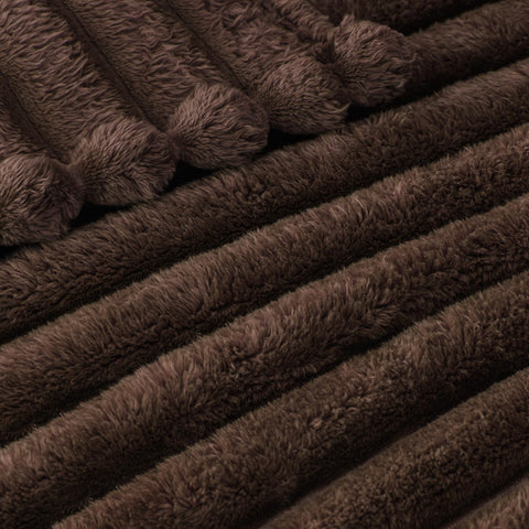 Exclusivo Mezcla flannel blanket lightweight warmth for all seasons