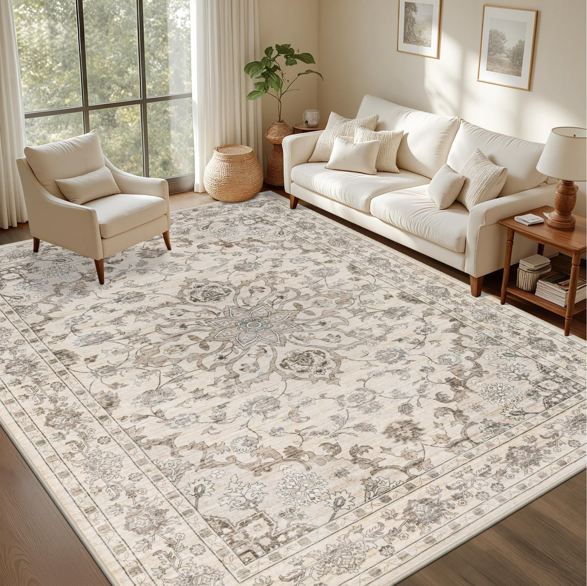 ExpediX 5x7 rug with vintage floral design adds versatile decor and comfort.