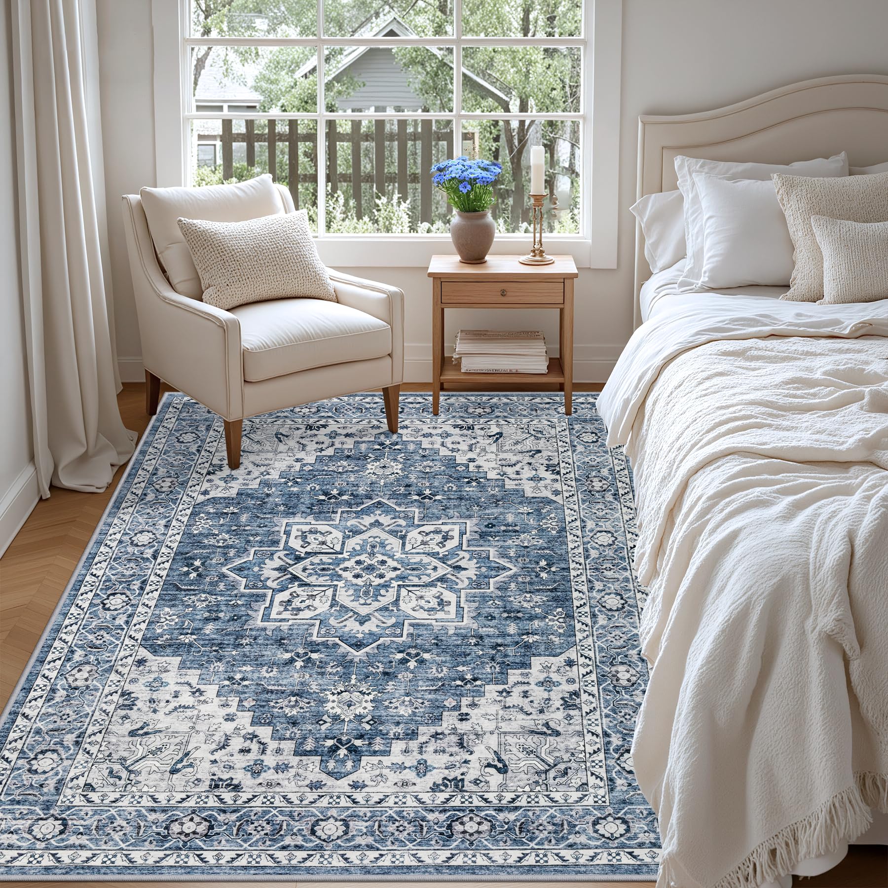 ExpediX stain-resistant fabric keeps colors vibrant even after spills.