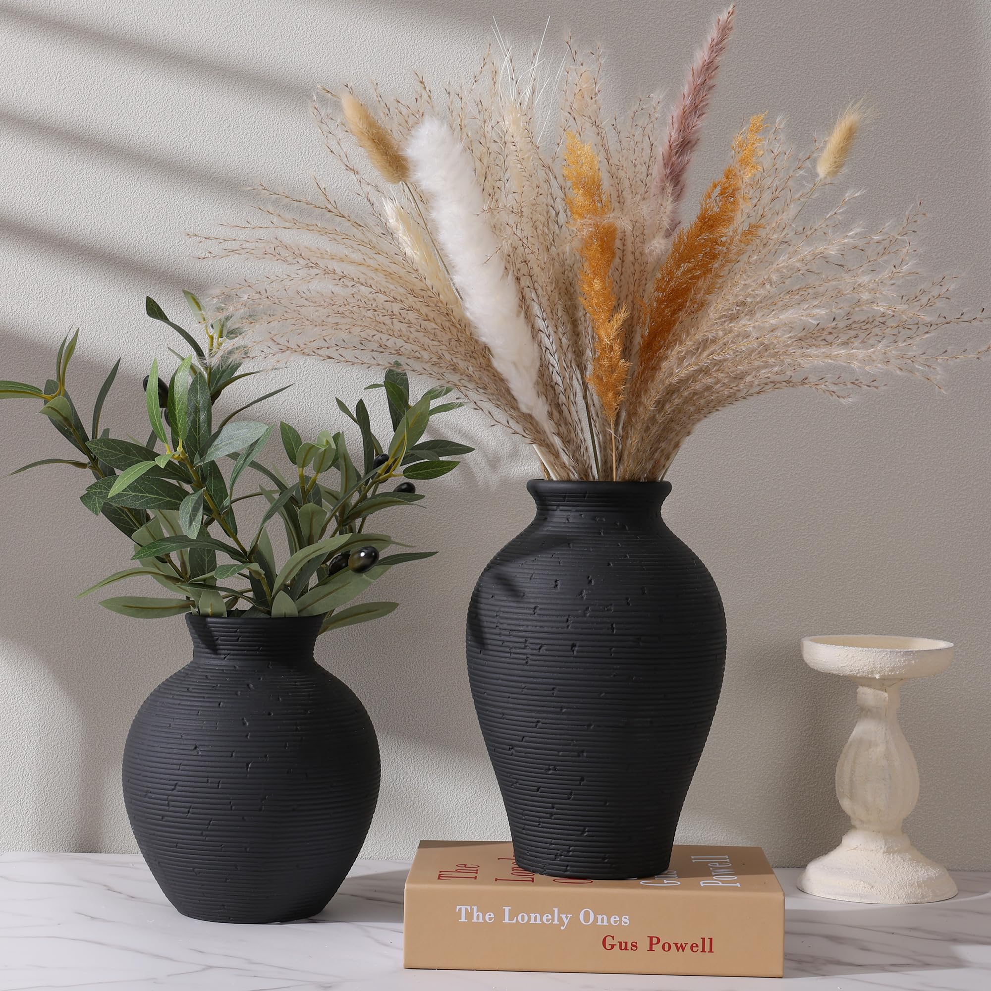 FancyPlus gift-ready vase offers a stylish housewarming option.