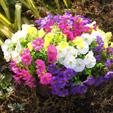 Fanfantoey outdoor arrangement with removable blooms for flexible styling.