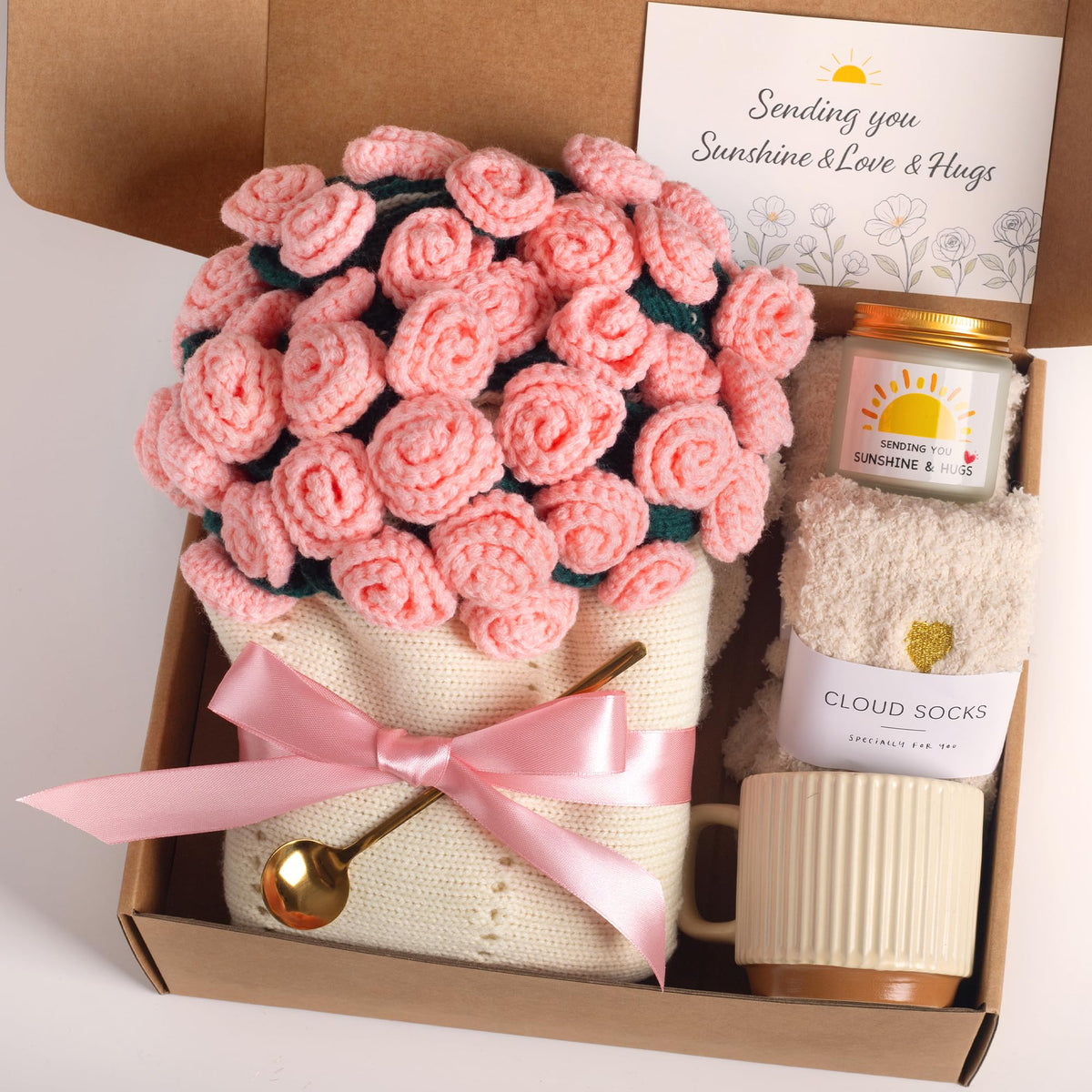 FantasDeck Bloomie Blanket Bouquet: a cozy crochet throw arranged as a durable floral centerpiece.