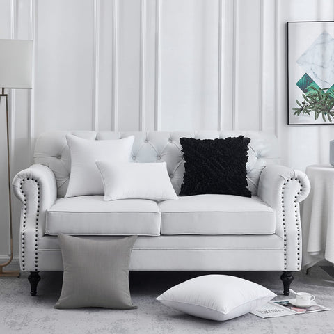 FAVRIQ sofa arrangement showing versatile décor and comfort
