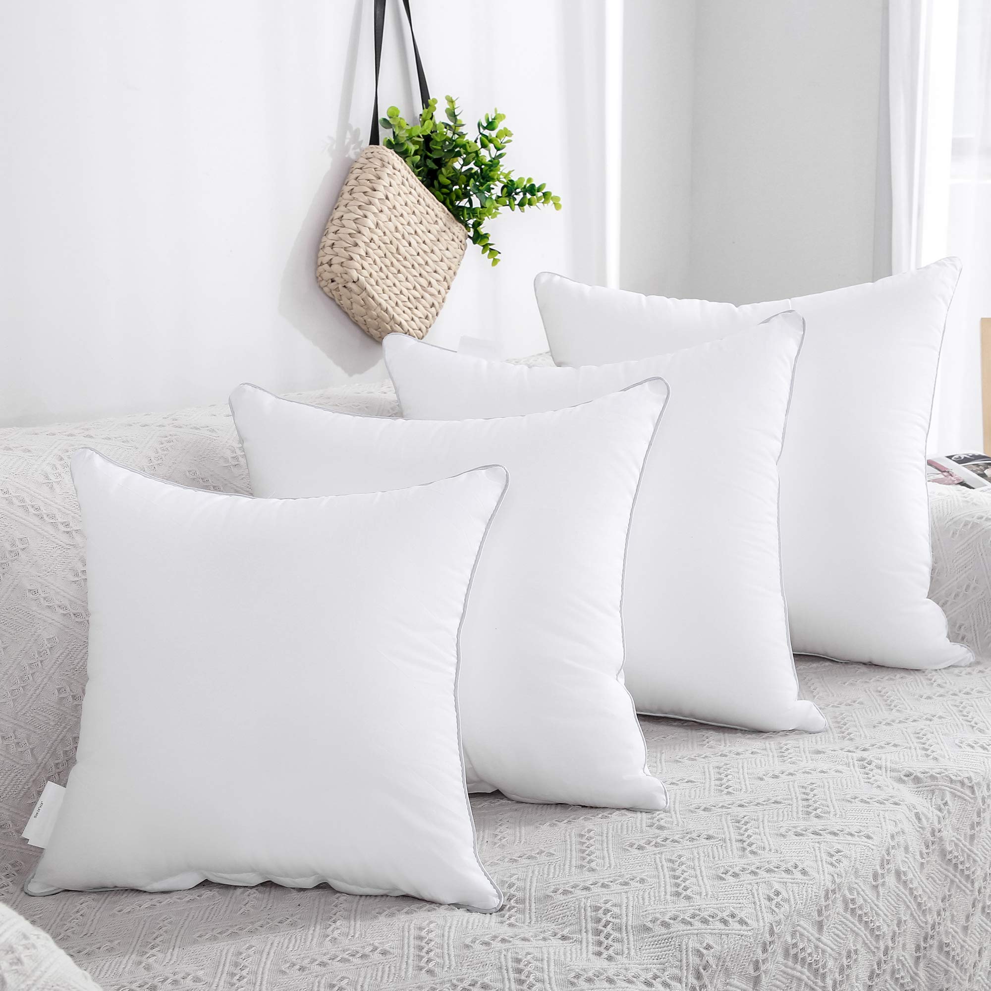 Favriq 20x20 pillow inserts packaging with after-sale support badge