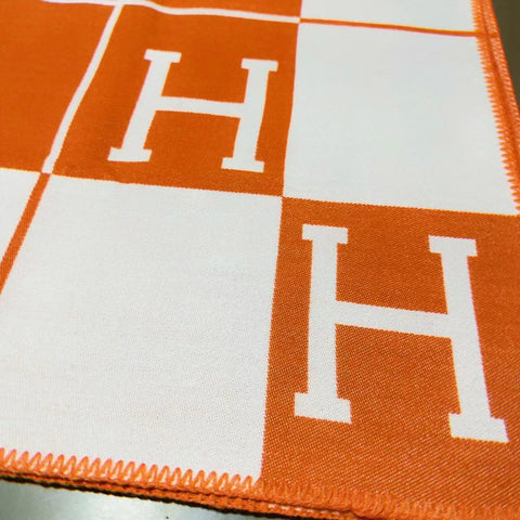 Fcteap h blanket closeup highlights plush faux fleece texture for cozy warmth