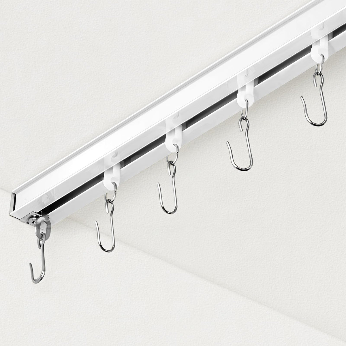 FELIDESIGN curtain track ceiling rail close-up showing premium aluminum profile for smooth movement