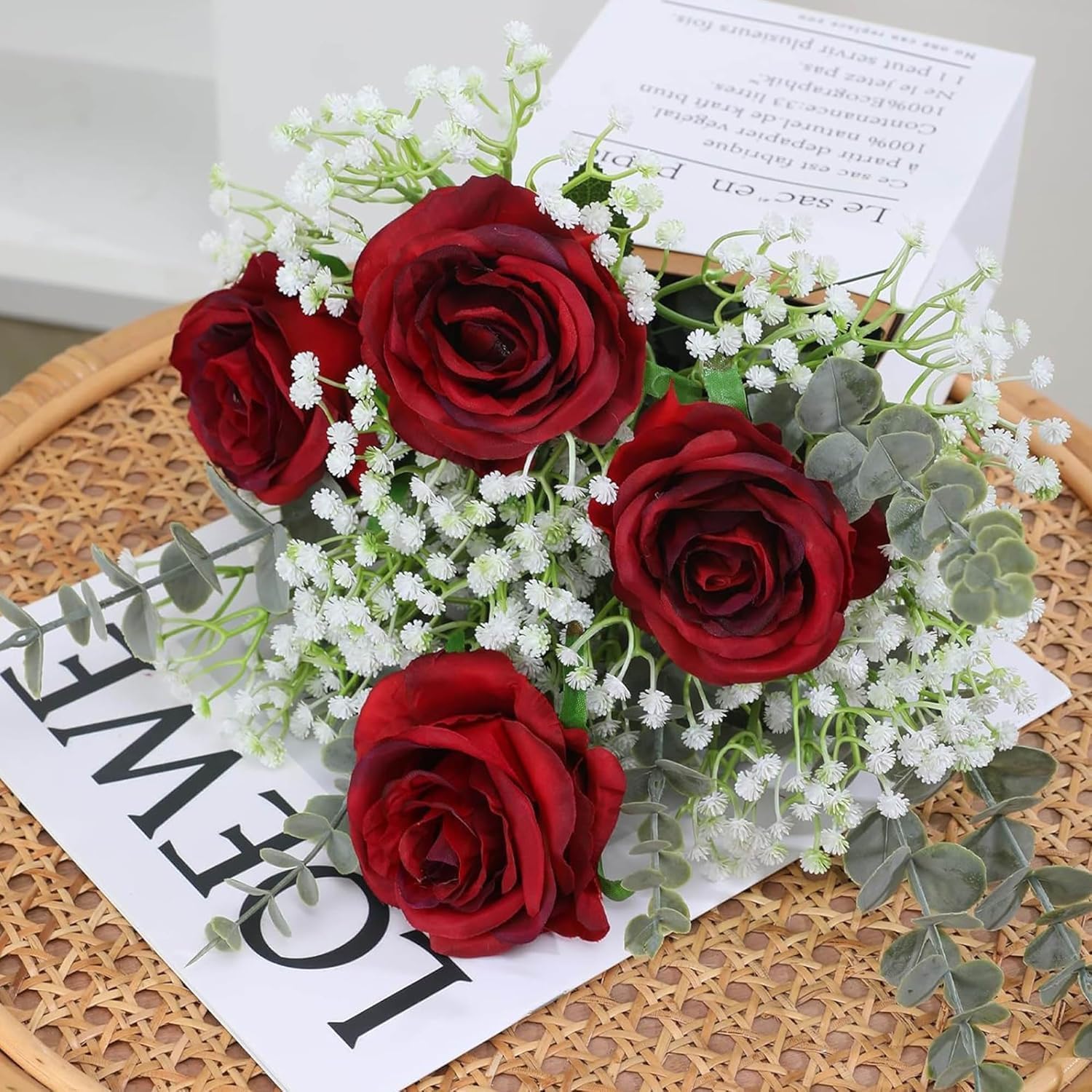 FelineFold Babys Breath 120pcs UV-resistant material preserves color over time.