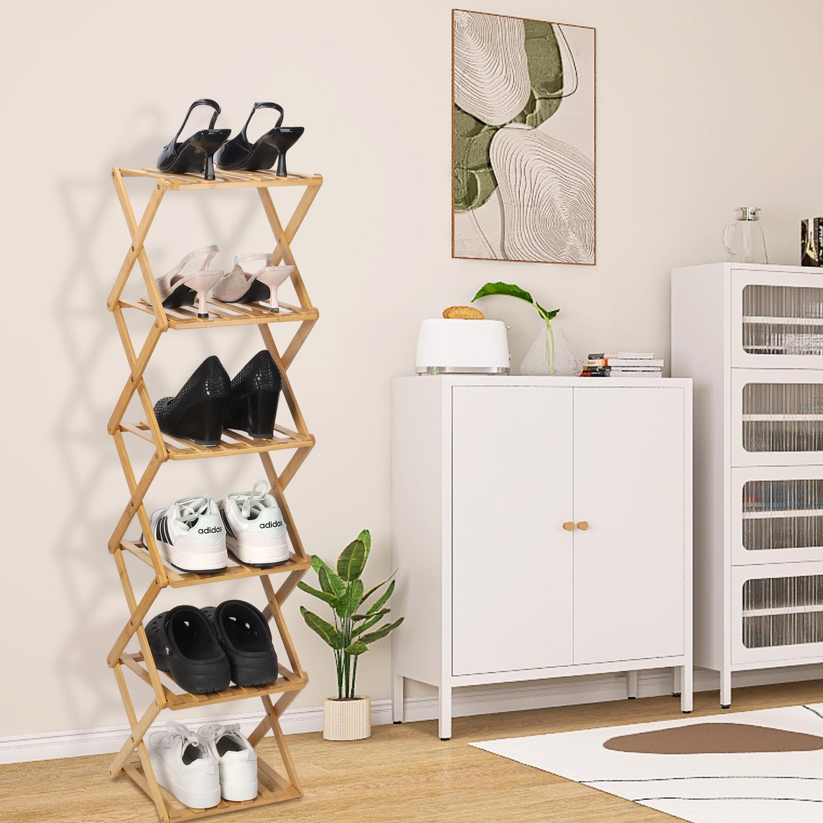 Fengzhizhu bamboo rack showcases durability and eco-friendly material