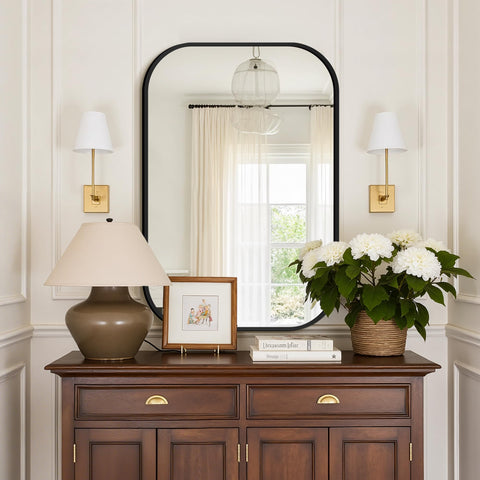 FGU mirror suits living rooms, bedrooms, and entryways with versatile styling