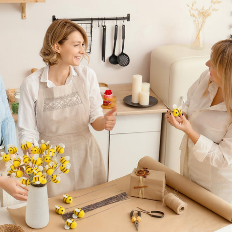 FineCheer bendable stems let you shape tabletop decor.