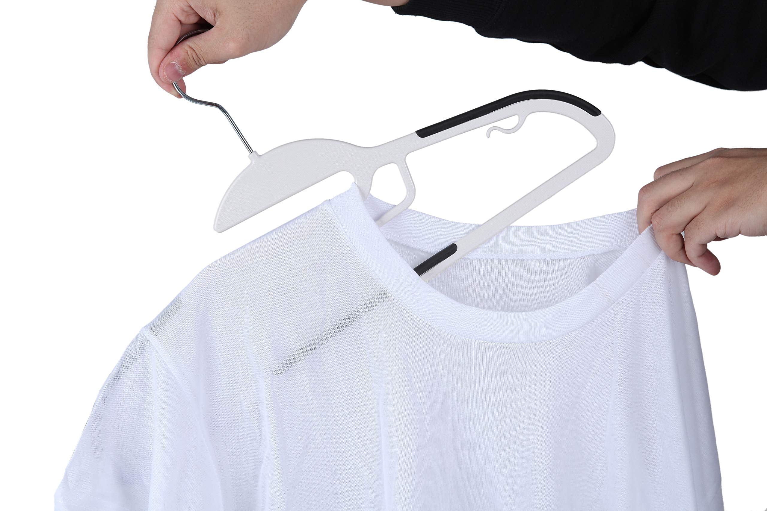 Finnhomy 360-degree swivel-hook hangers simplify loading and organizing