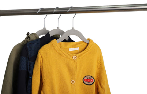 Finnhomy heavy-duty hanger supports up to eight pounds.