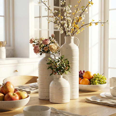 Weighted base on Firehold vase provides stability on tables and desks.