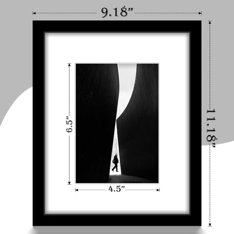 Fisnish plexiglass frame with clear protection and crisp visibility.