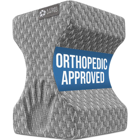 Five Stars United knee pillow between knees supports spinal alignment and comfort.