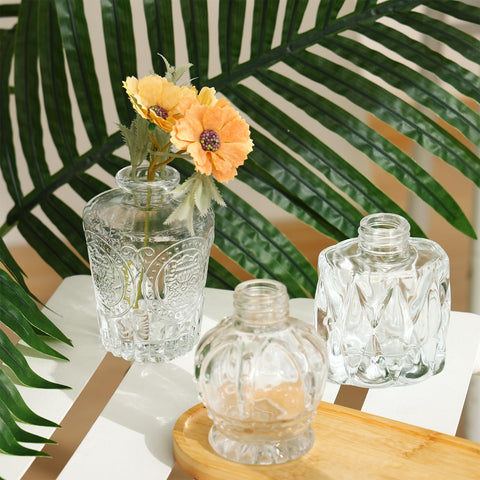 Fixwal bud vases make a thoughtful gift idea for celebrations.