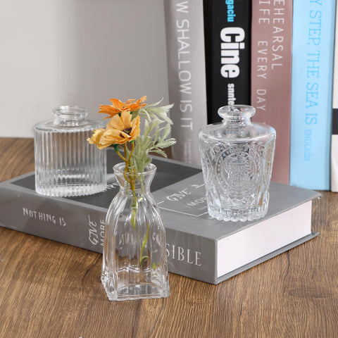 Fixwal packaging protects fragile vases with pearl cotton padding.