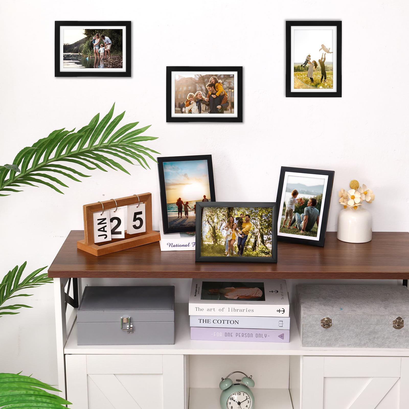 Fixwal back stand enables tabletop display for portraits.