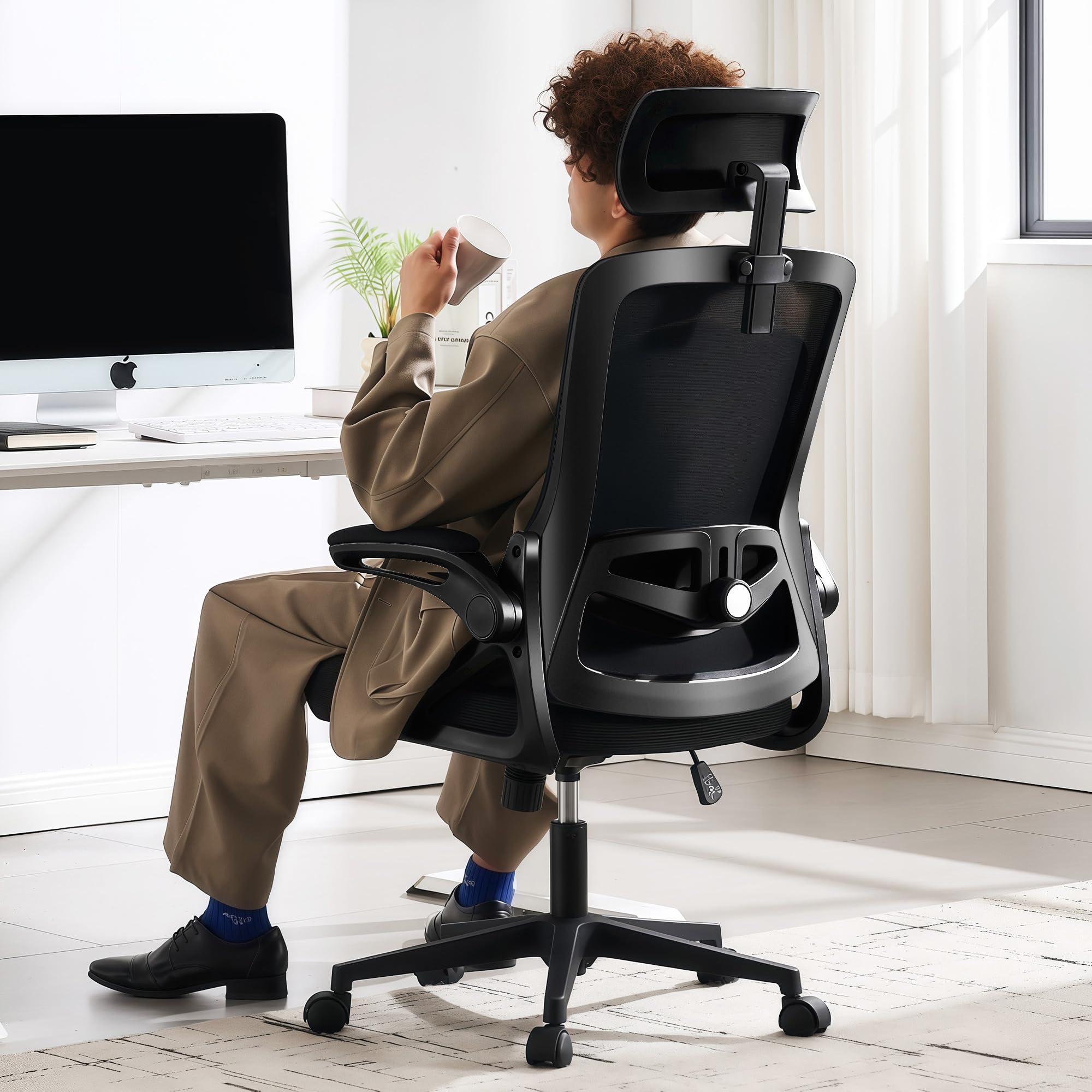 Fizzin ergonomic chair in full profile showing all-day comfort for long work sessions