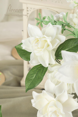 Floroom gardenia centerpieces featuring multiple flowers for events