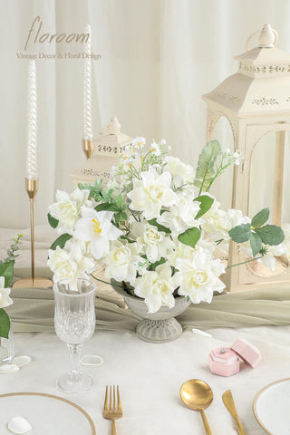 Floroom gardenia stems with flexible wire for easy arching