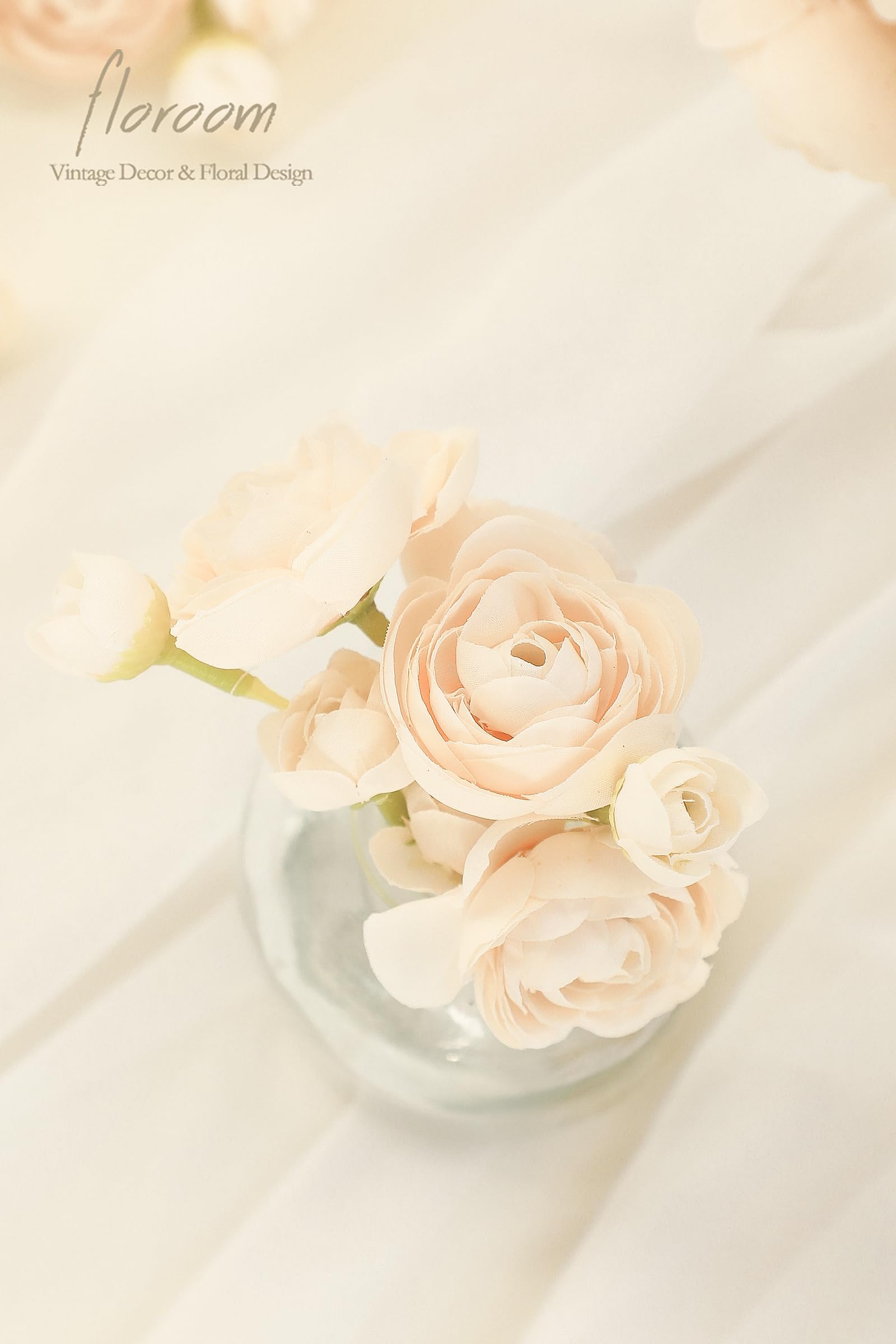 Floroom artificial flowers offer flexible stems for custom bouquets and table decor.