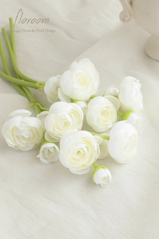 Floroom silk ranunculus blooms for long-lasting home or event accents.