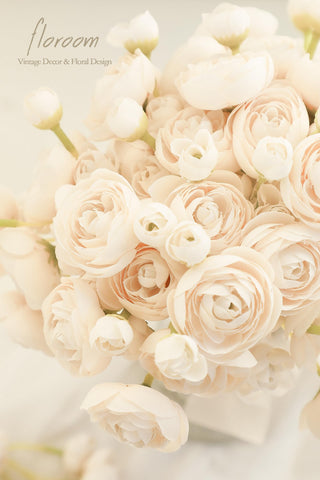 Floroom silk ranunculus blossoms resemble real petals for long-lasting home decor.