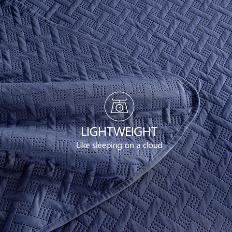 Machine wash cold, tumble dry low for easy care of the FLYMME quilt set