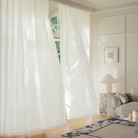 FMFUNCTEX bedroom and living room setup with airy, ambient light