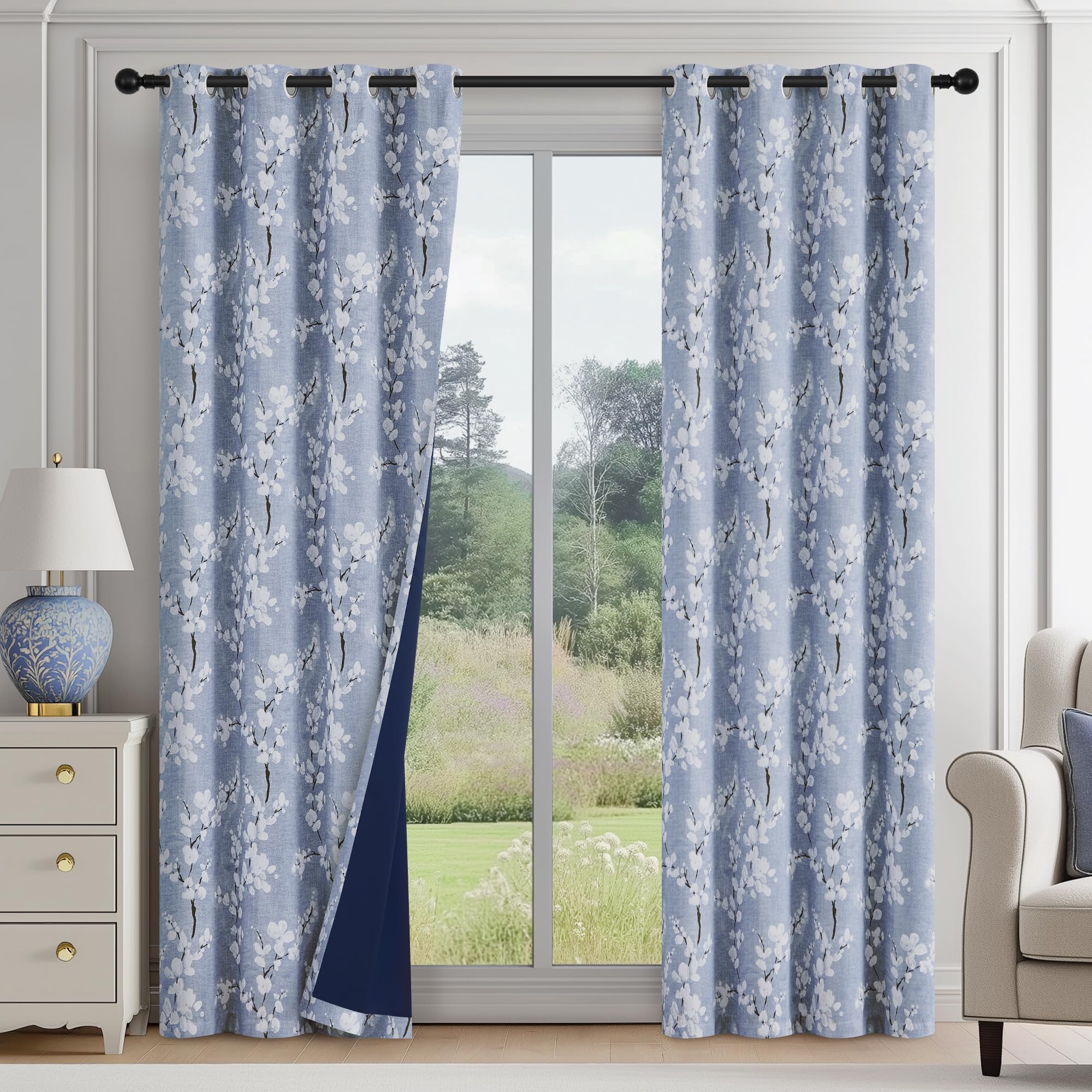 FMFUNCTEX blue floral curtain panel blocks light for a darker bedroom.