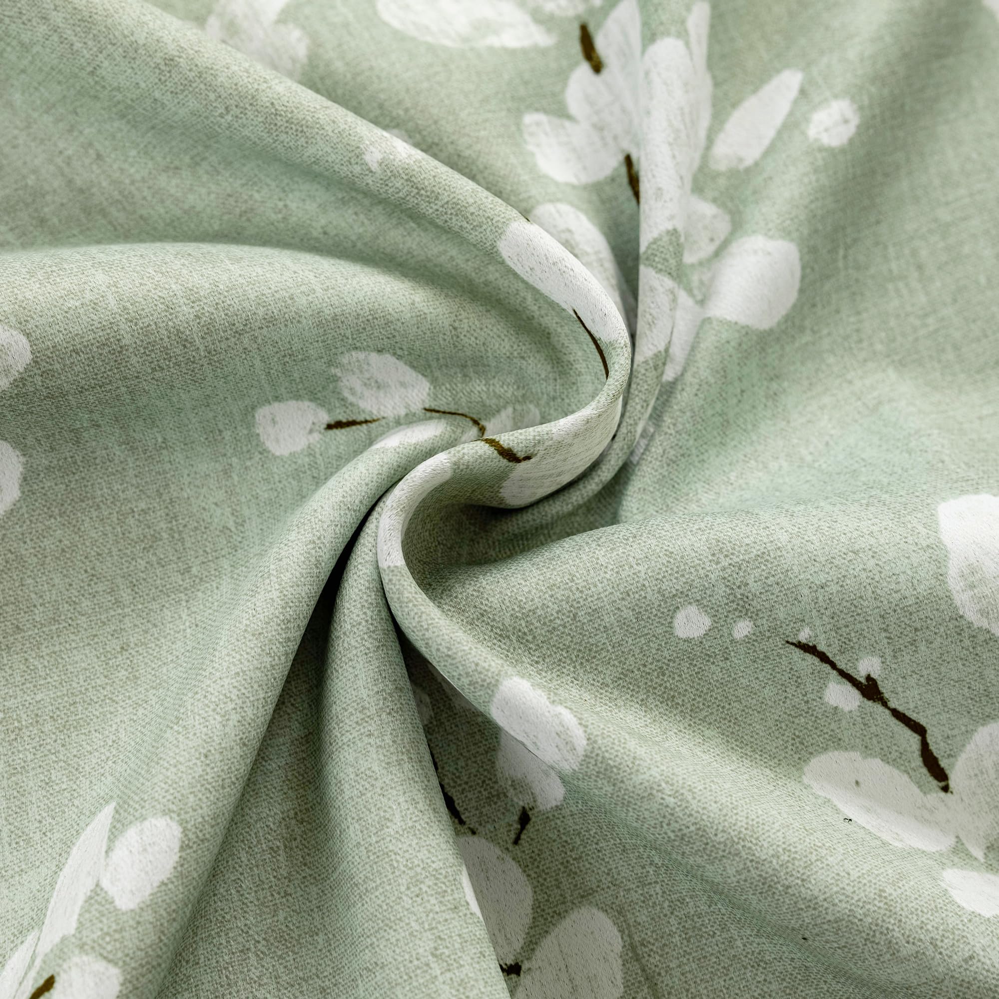 FMFUNCTEX durable blend fabric resists wear for long-lasting use.