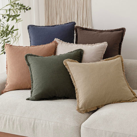 Foindtower care-friendly fringe pillow cover is easy to clean and maintain