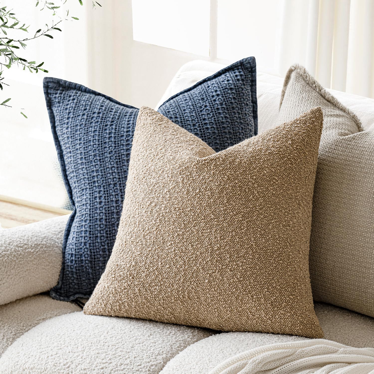 Foindtower Pillow cover soft polyester material emphasizes easy care and comfort.