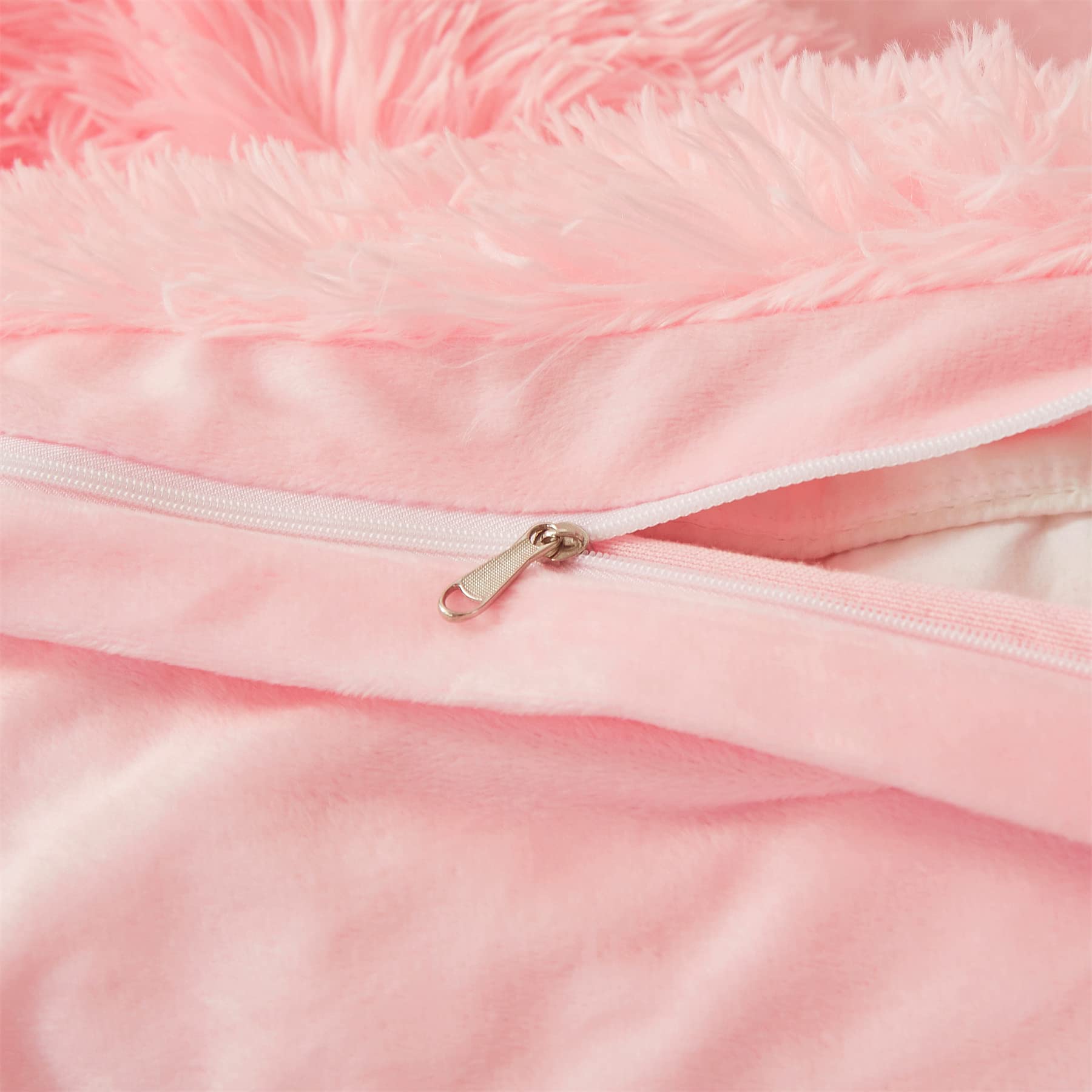 FOPPA bed scene with the fluffy pink comforter cover displayed.