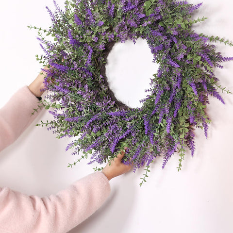 FOTEEWL versatile wreath on front door, wall, or window for seasonal styling