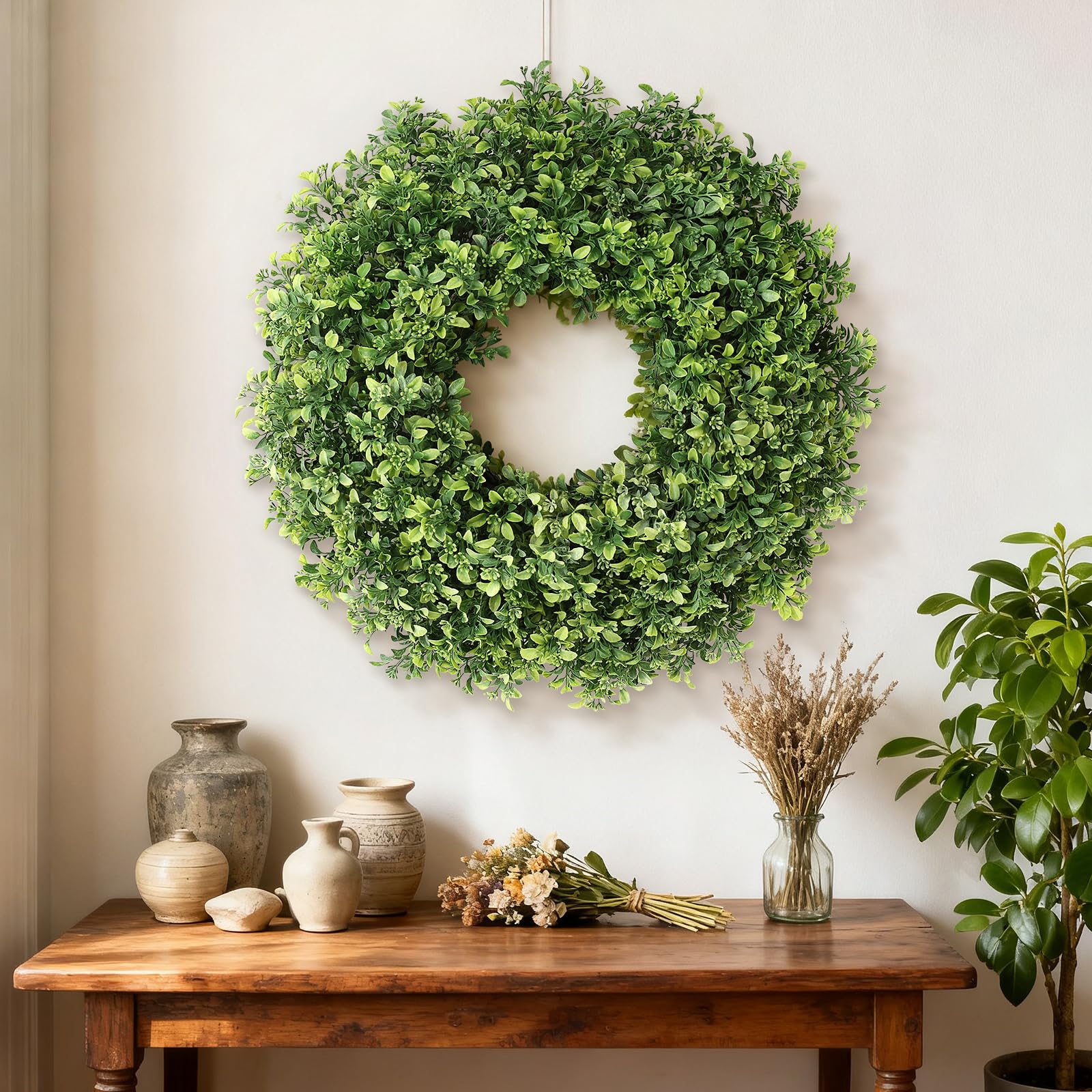 FOTEEWL all-season boxwood wreath suitable for any decor
