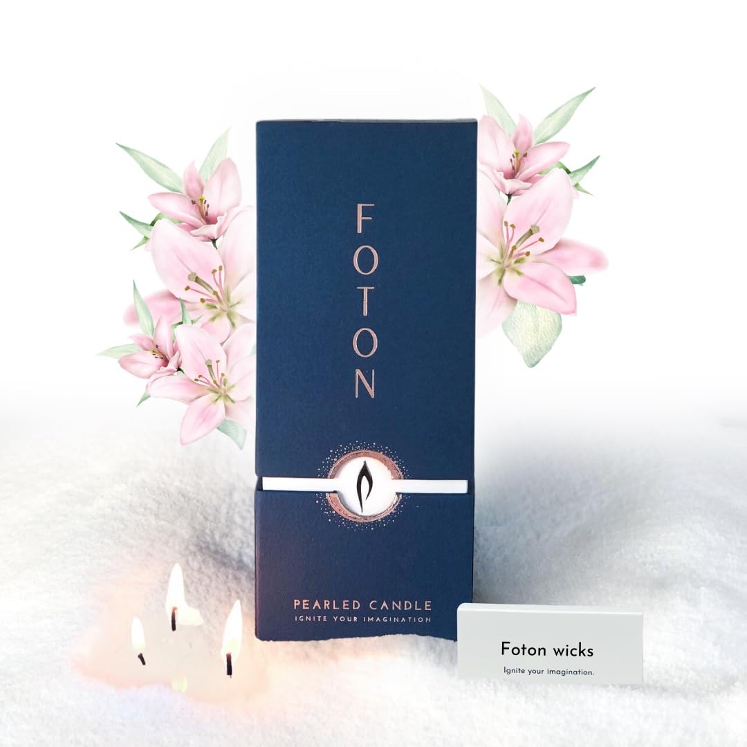 Foton Pearled Candle 18 oz showing a versatile pour into a stylish container for a custom look.