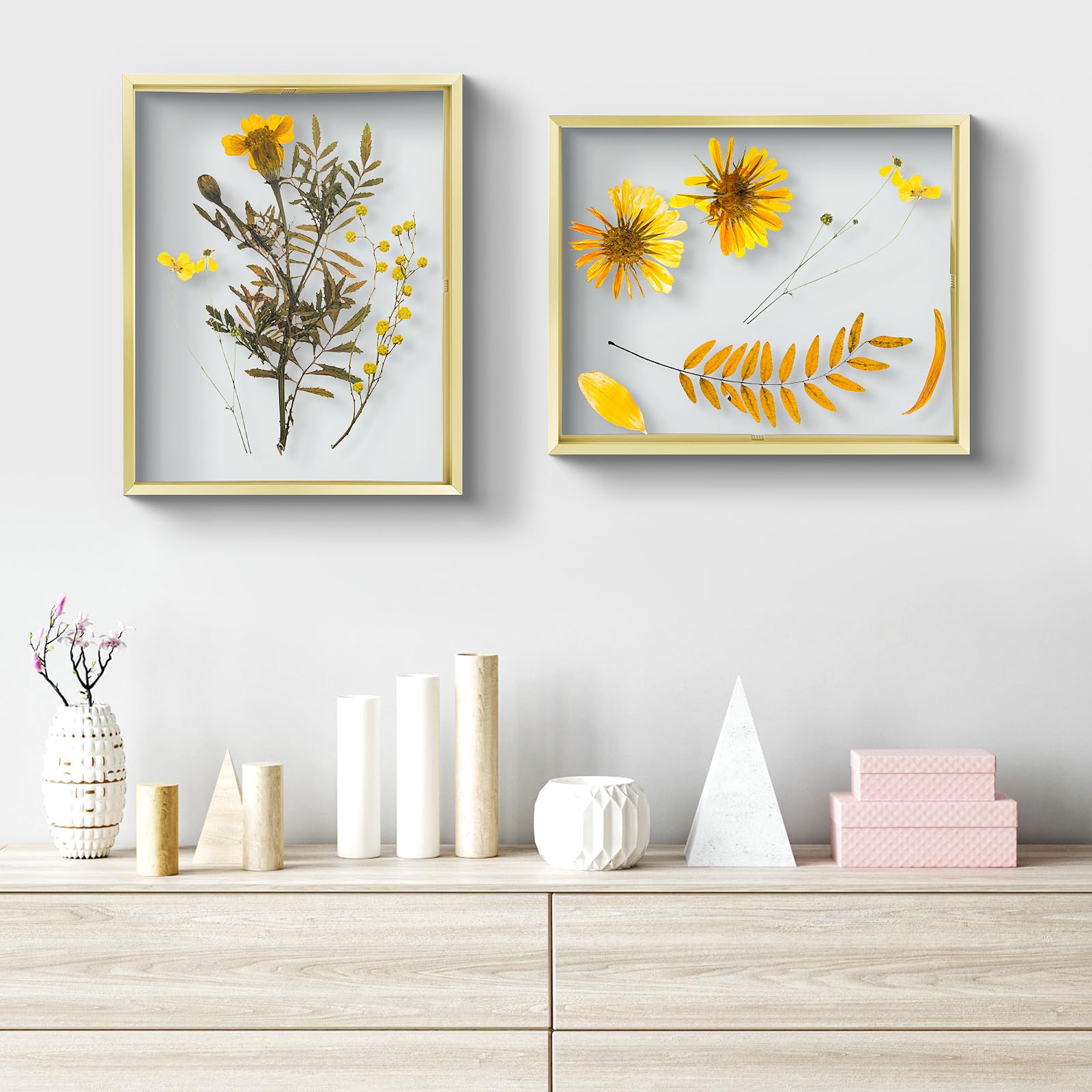 Frametory real glass front highlights photos with a premium, clear view.