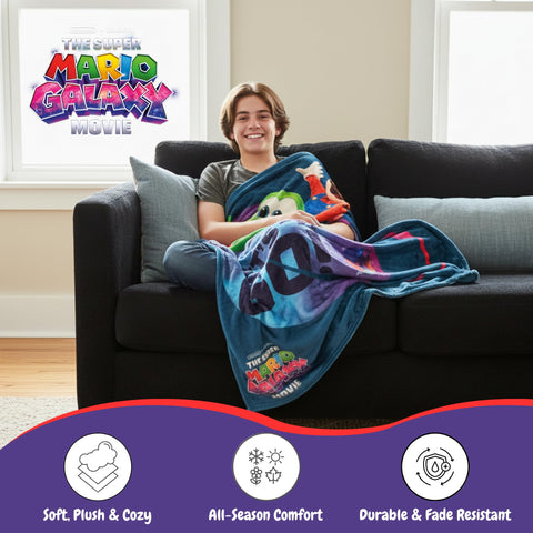Franco dynamic artwork colorfully highlights Mario and Yoshi on the blanket.