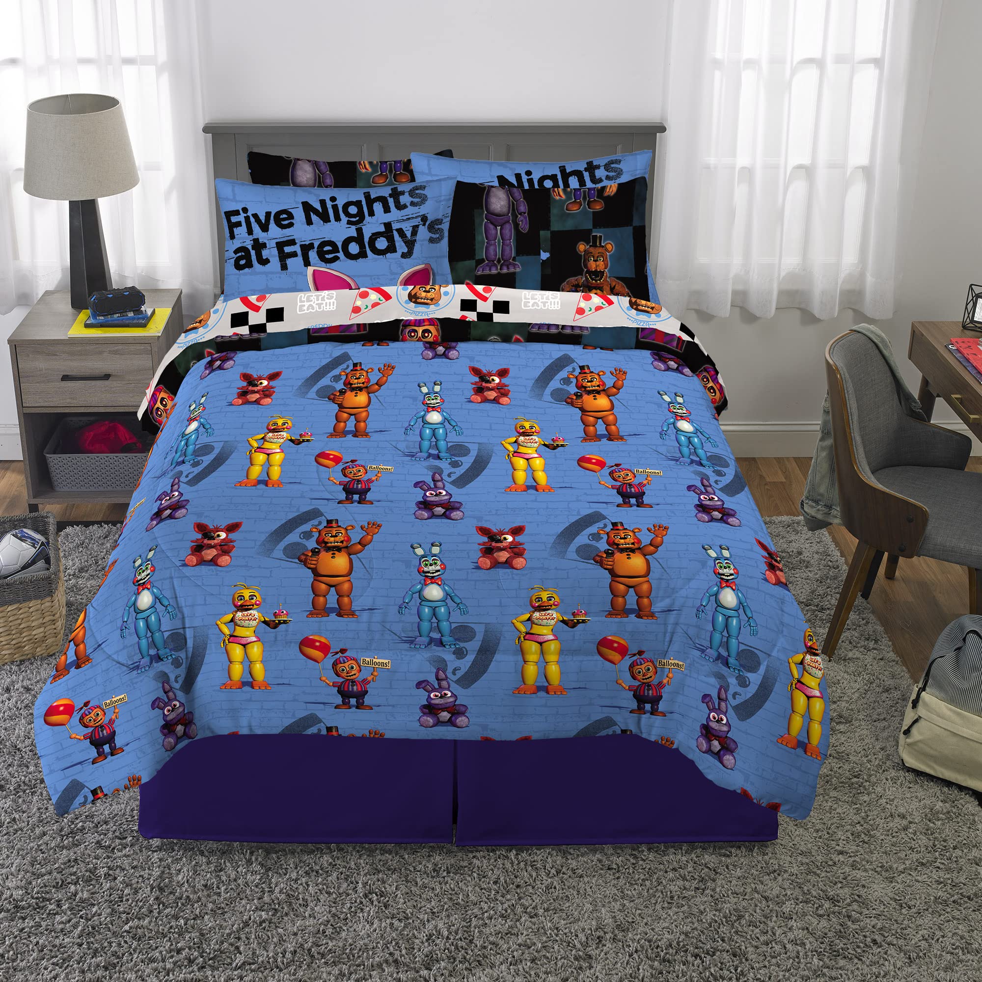 Franco full-size bedding set includes comforter, sheets, and shams