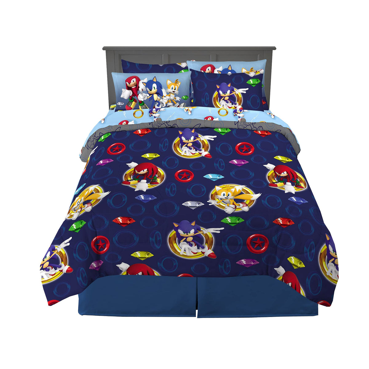 Franco Kids reversible comforter with Sonic, Knuckles, Tails in gold rings, playful sleep setup